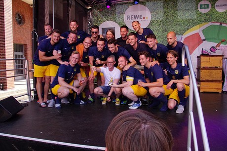 Com Together Cup